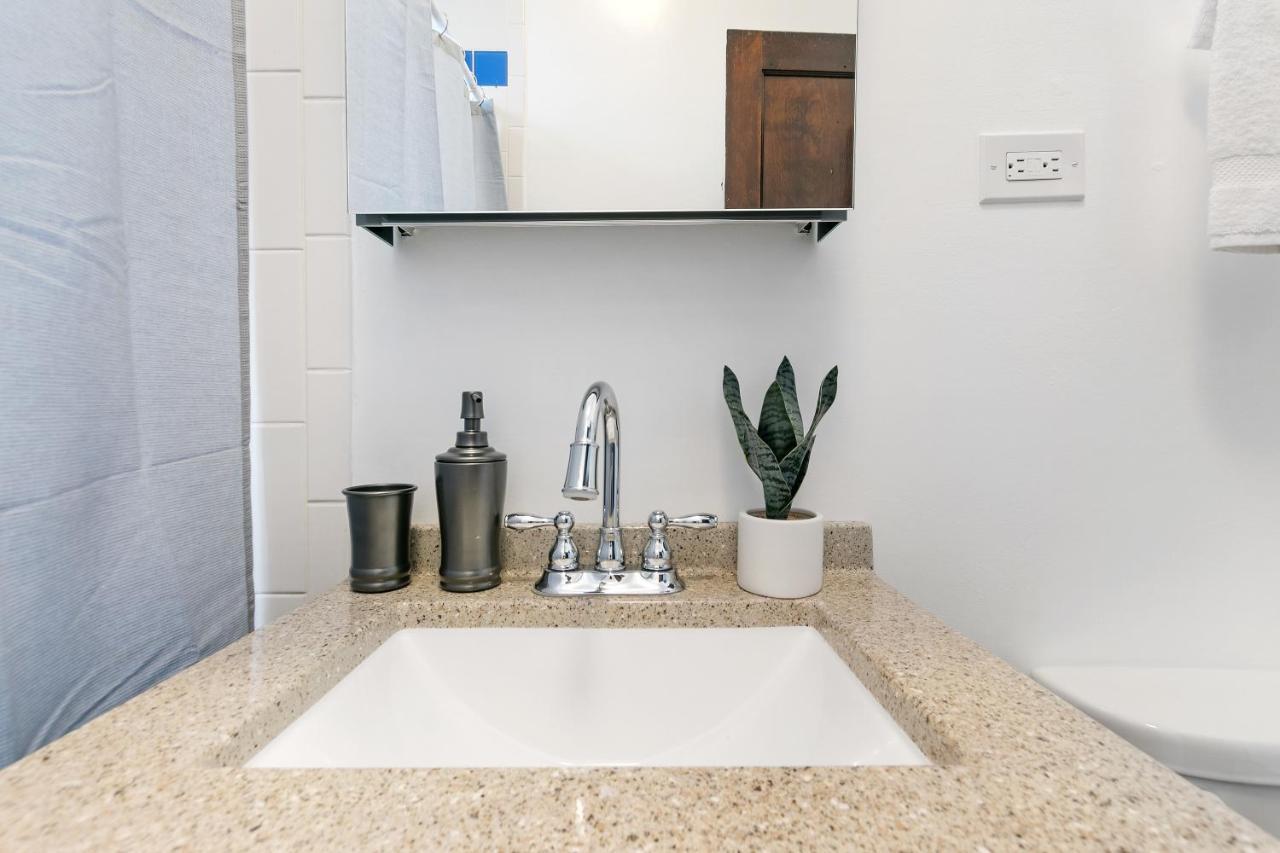 Captivating 1Br Apt With Full Kitchen - Belmont I4 Чикаго Экстерьер фото